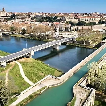 Le Tassigny-spacious Apartment-parking-wifi Beziers